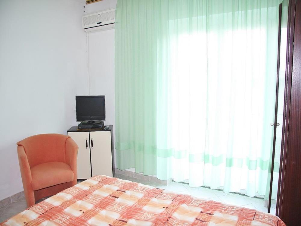 Apartments ロヴラン エクステリア 写真